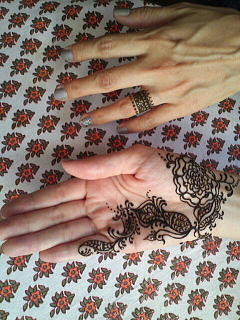 Hena2